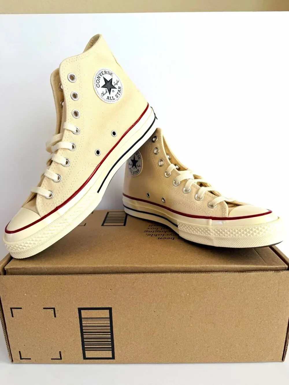Converse Chuck Taylor All Star Men’s 8/W10 Beige Canvas High Top Lace-Up